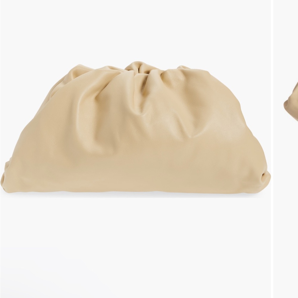 Like new Bottega Veneta the pouch in porridge - gold
